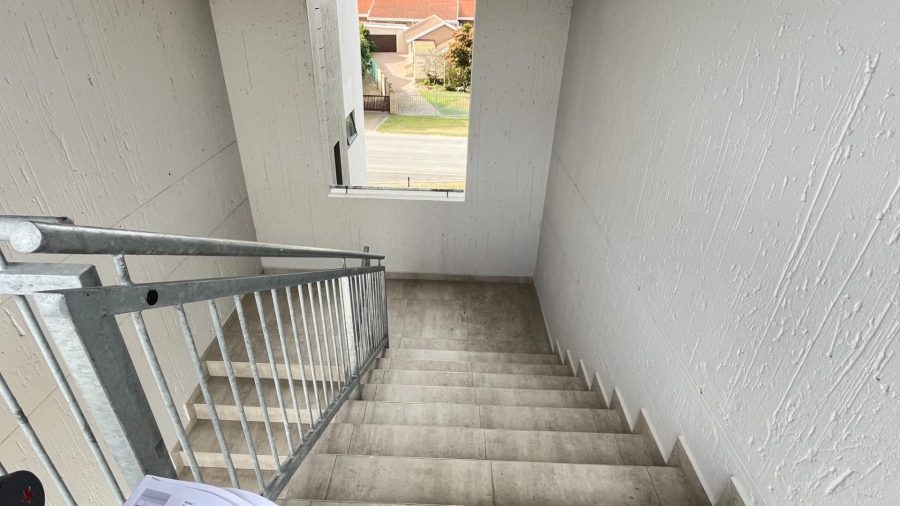 2 Bedroom Property for Sale in Hartenbos Central Western Cape